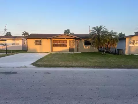 621 SW 7th St, Belle Glade, FL 33430