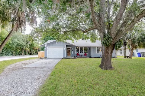 1104 37th Ave SW, Vero Beach, FL 32968