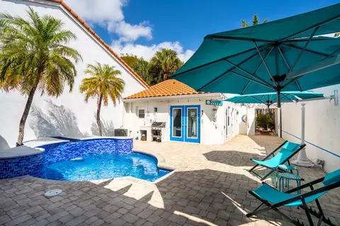 3839 Candlewood Ct, Boca Raton, FL 33487