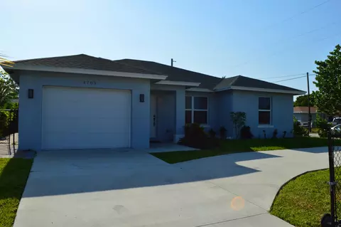 4703 Lake Ave, West Palm Beach, FL 33405