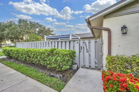 1315 Peppertree Trl #D, Fort Pierce, FL 34950