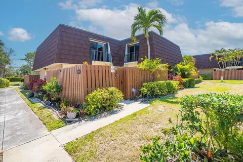 5845 SE Riverboat Dr #419, Stuart, FL 34997