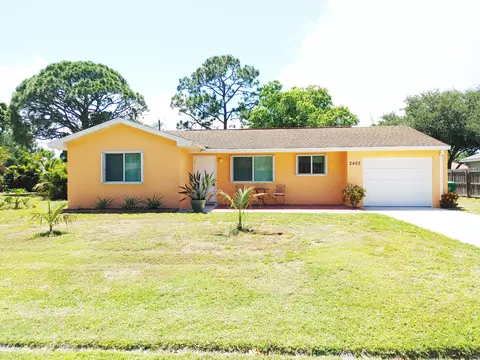 2402 SE Marseille St, Port Saint Lucie, FL 34952