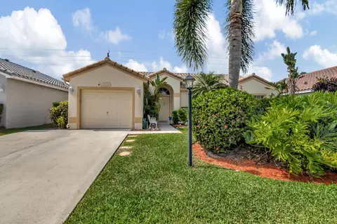 9632 Tavernier Dr, Boca Raton, FL 33496