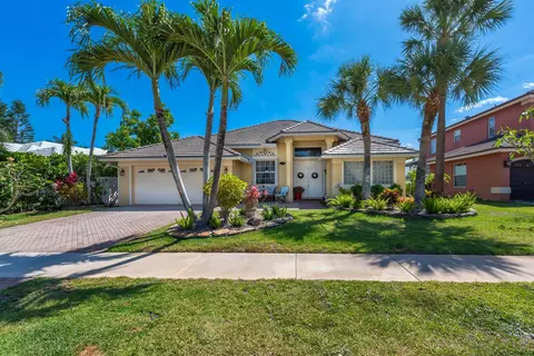 1860 Corsica Dr, Wellington, FL 33414