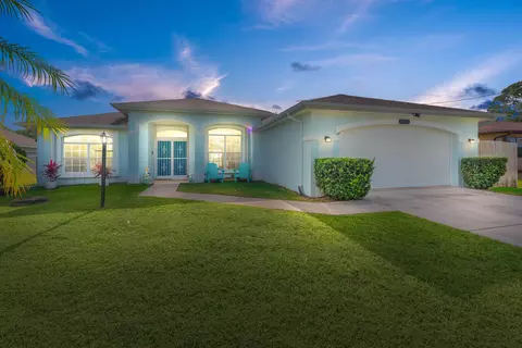 1937 SE Mantua St, Port Saint Lucie, FL 34952
