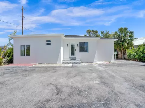 2728 Lake Ave, West Palm Beach, FL 33405