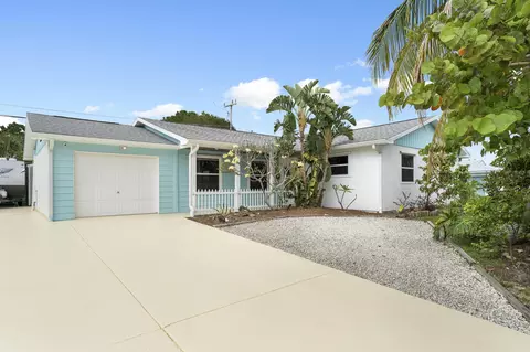 1779 NE 23rd Ter, Jensen Beach, FL 34957