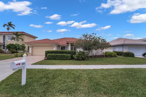 5192 Deerhurst Crescent Cir, Boca Raton, FL 33486