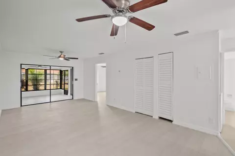 6010 Indrio Rd #D1, Fort Pierce, FL 34951