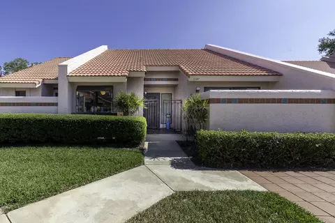 3307 SE La Prado Ct, Port Saint Lucie, FL 34952