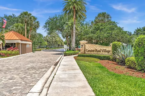 5650 Camino Del Sol #207, Boca Raton, FL 33433