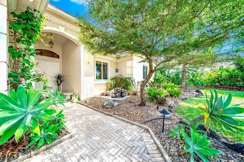 19205 SW 66th St, Fort Lauderdale, FL 33332