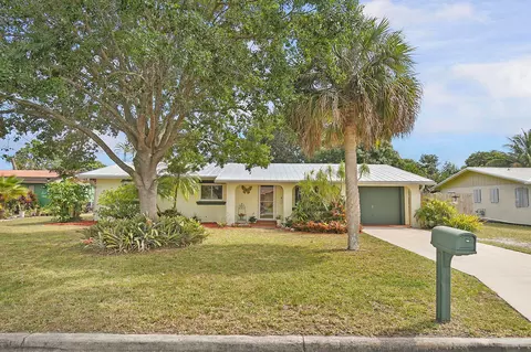 709 Grandview Blvd, Fort Pierce, FL 34982