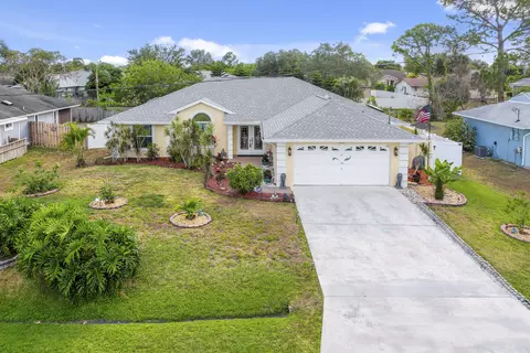 1658 SW Brisbane St, Port Saint Lucie, FL 34984
