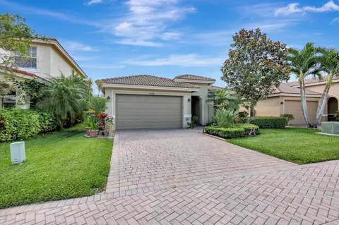 3284 SW Porpoise Cir, Stuart, FL 34997