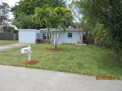 6461 NW 27th St, Margate, FL 33063