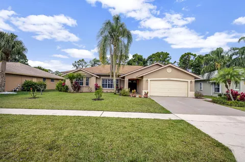143 Saratoga Blvd W, Royal Palm Beach, FL 33411