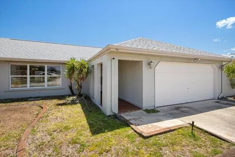 2437 SE Drayton Rd, Port Saint Lucie, FL 34952
