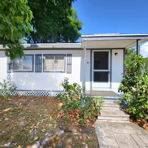 1190 Linda Rd, Okeechobee, FL 34974