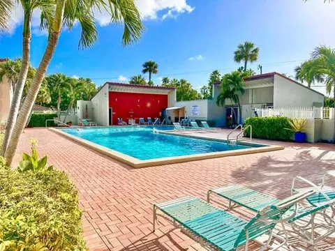 2532 Boundbrook Dr S #104, West Palm Beach, FL 33406 | 43 Photos - Movoto