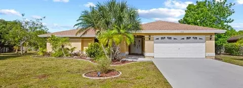 108 Valencia St, Royal Palm Beach, FL 33411