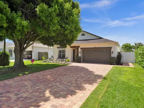 6096 Drake St, Jupiter, FL 33458