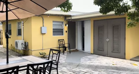 2036 NE 26th St #1, Wilton Manors, FL 33305