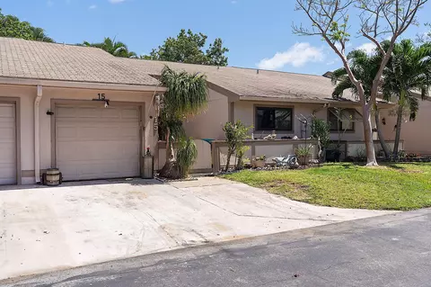 15 Flint Way, Boynton Beach, FL 33426