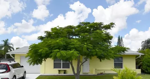 862 SW Goodrich St, Port Saint Lucie, FL 34983