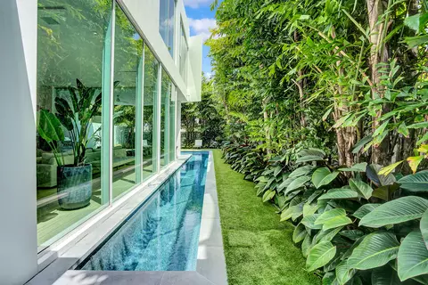 233 NE 7th Ave, Delray Beach, FL 33483