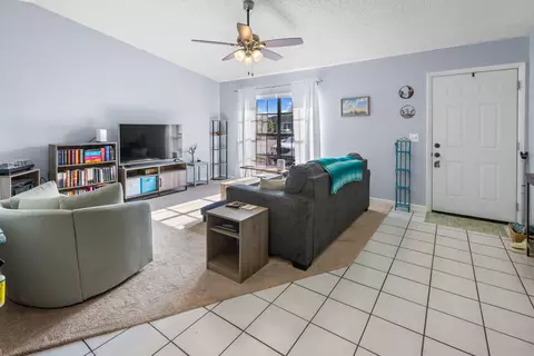 4133 SW Darien St, Port Saint Lucie, FL 34953