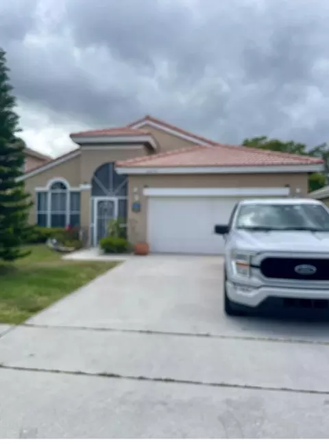 6572 Spring Meadow Dr, Greenacres, FL 33413