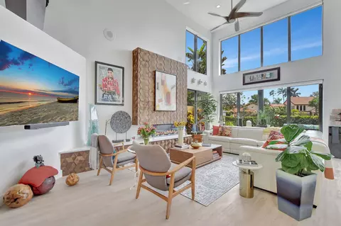 22632 Caravelle Cir, Boca Raton, FL 33433