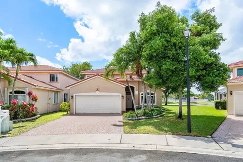 4677 Waycross Dr, Coconut Creek, FL 33073