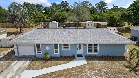 1337 SE Roanoke St, Port Saint Lucie, FL 34952