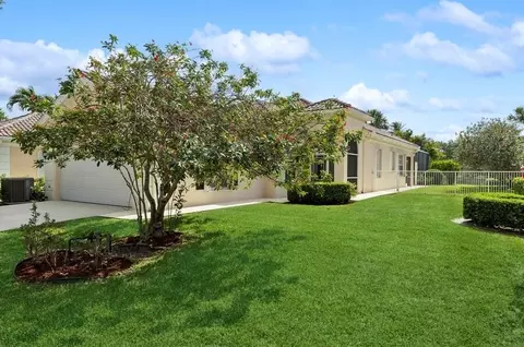 2534 James River Rd, West Palm Beach, FL 33411
