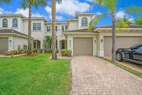 6351 Bella Cir #804, Boynton Beach, FL 33437