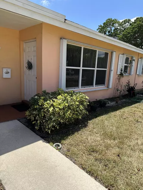 360 Main Blvd #B, Boynton Beach, FL 33435