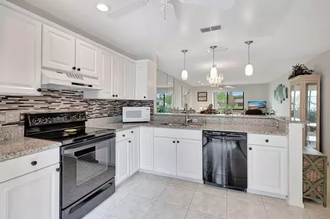 116 Roselle Ct, Royal Palm Beach, FL 33411