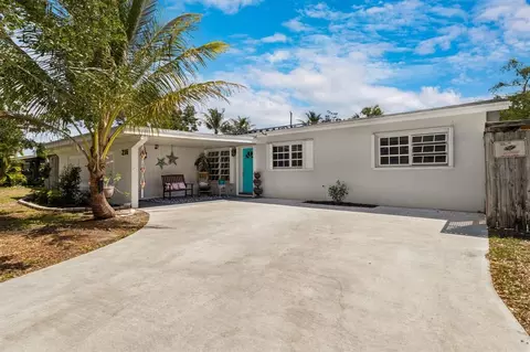 216 NE 8th Ave, Deerfield Beach, FL 33441