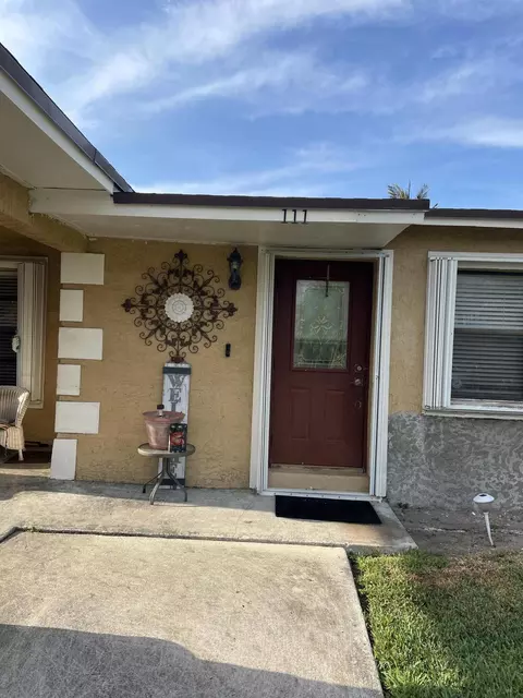 111 NE 27th Ave, Boynton Beach, FL 33435
