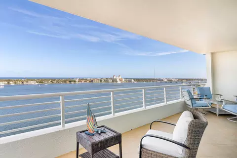 1551 N Flagler Dr #1401, West Palm Beach, FL 33401