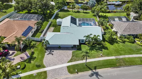 479 NE Solida Cir, Port Saint Lucie, FL 34983
