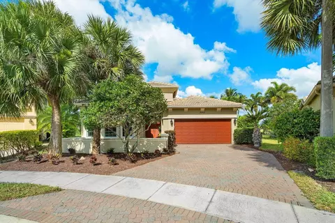 8960 Via Prestigio W, Wellington, FL 33411
