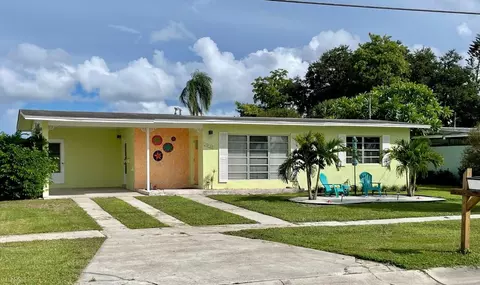 2931 SE Morningside Blvd, Port Saint Lucie, FL 34952