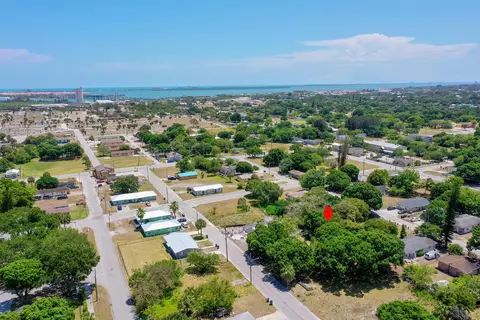1501 Avenue J Ave, Fort Pierce, FL 34950