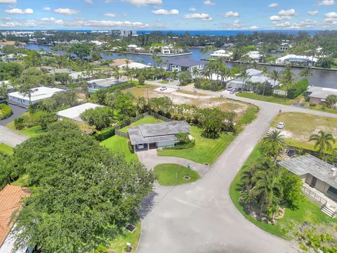 3203 Pierson Dr, Delray Beach, FL 33483