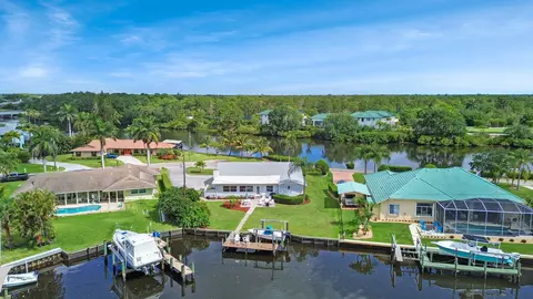 481 SW Pine Tree Ln, Palm City, FL 34990