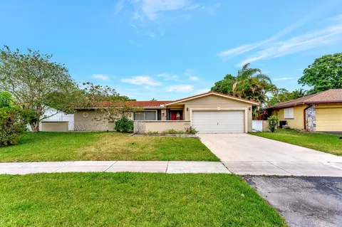 7641 NW 6th Ct, Plantation, FL 33324